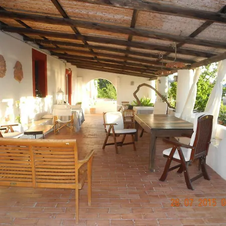 Note Di Salina Bed & Breakfast