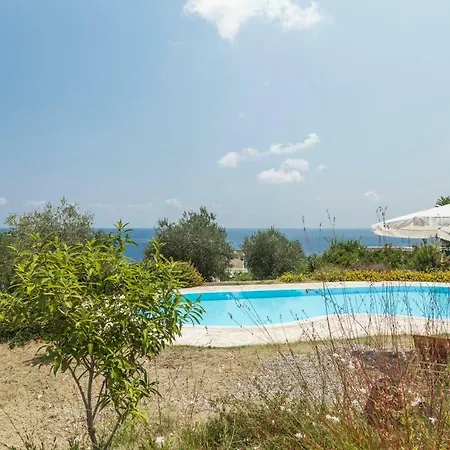 Note Di Salina Bed & Breakfast *
